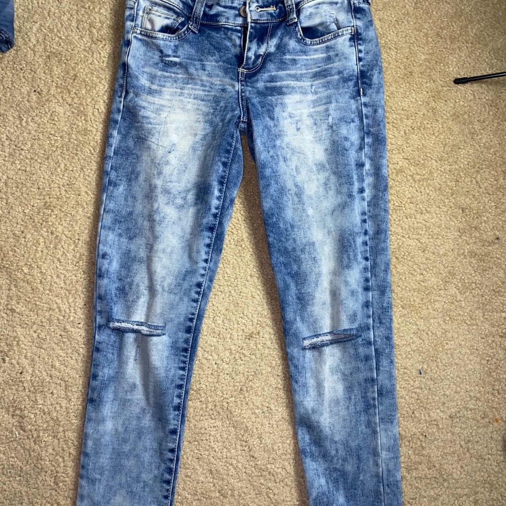 Bleached medium washed jeans